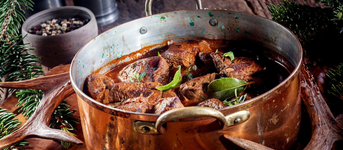 Deer goulash with forest honey and red wine